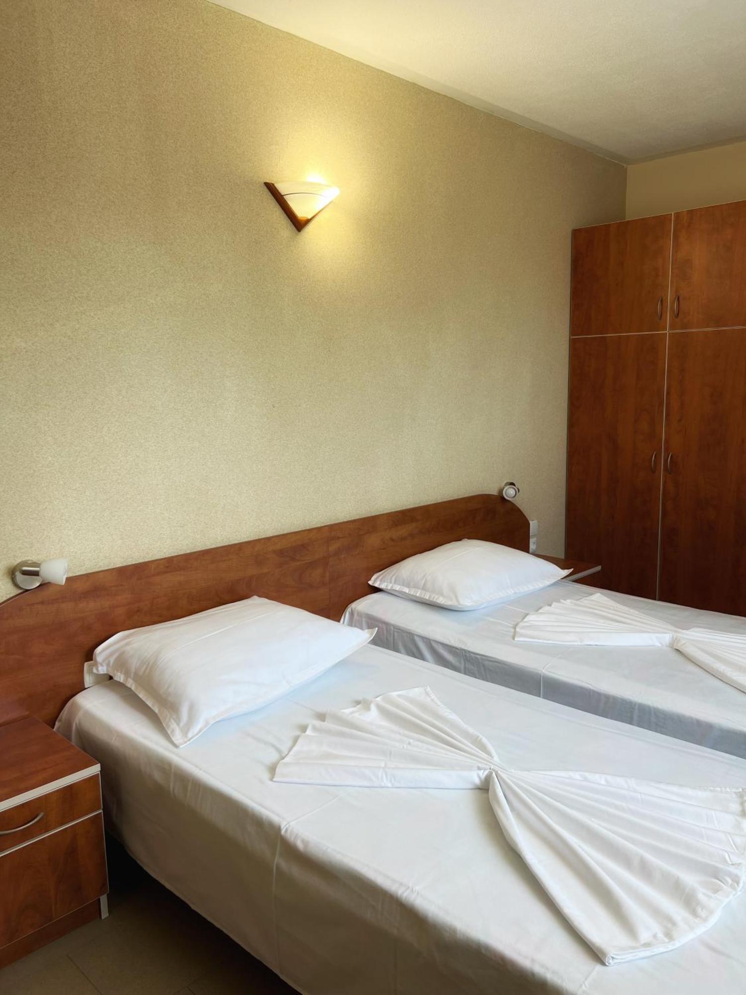 גולדן סנדס Hotel Jambo מראה חיצוני תמונה