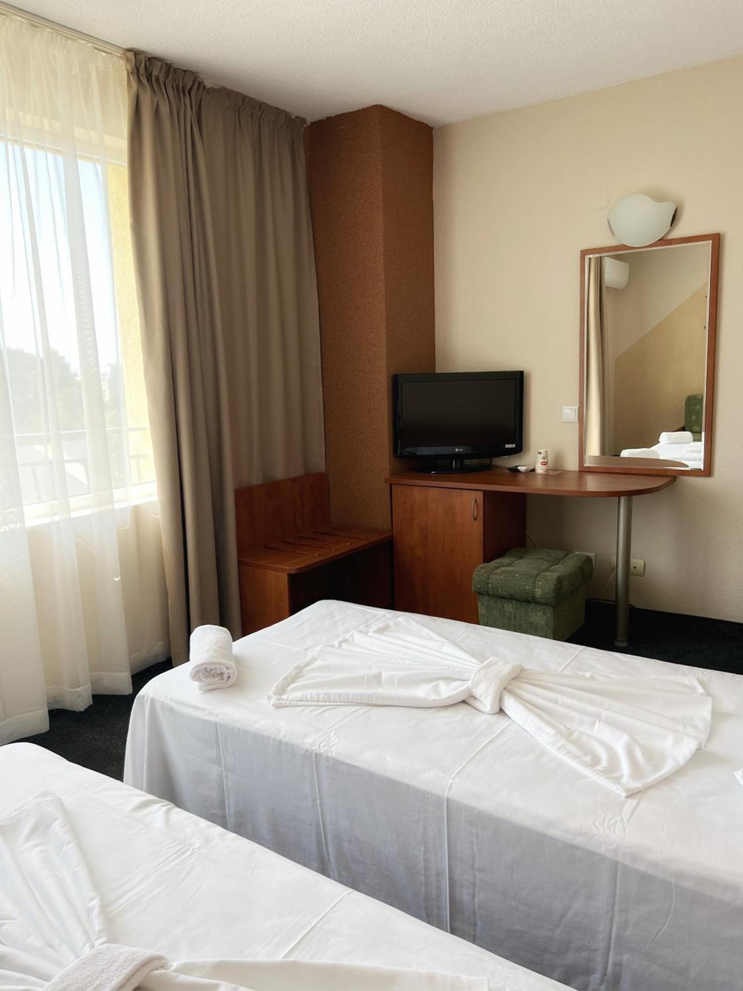 גולדן סנדס Hotel Jambo מראה חיצוני תמונה