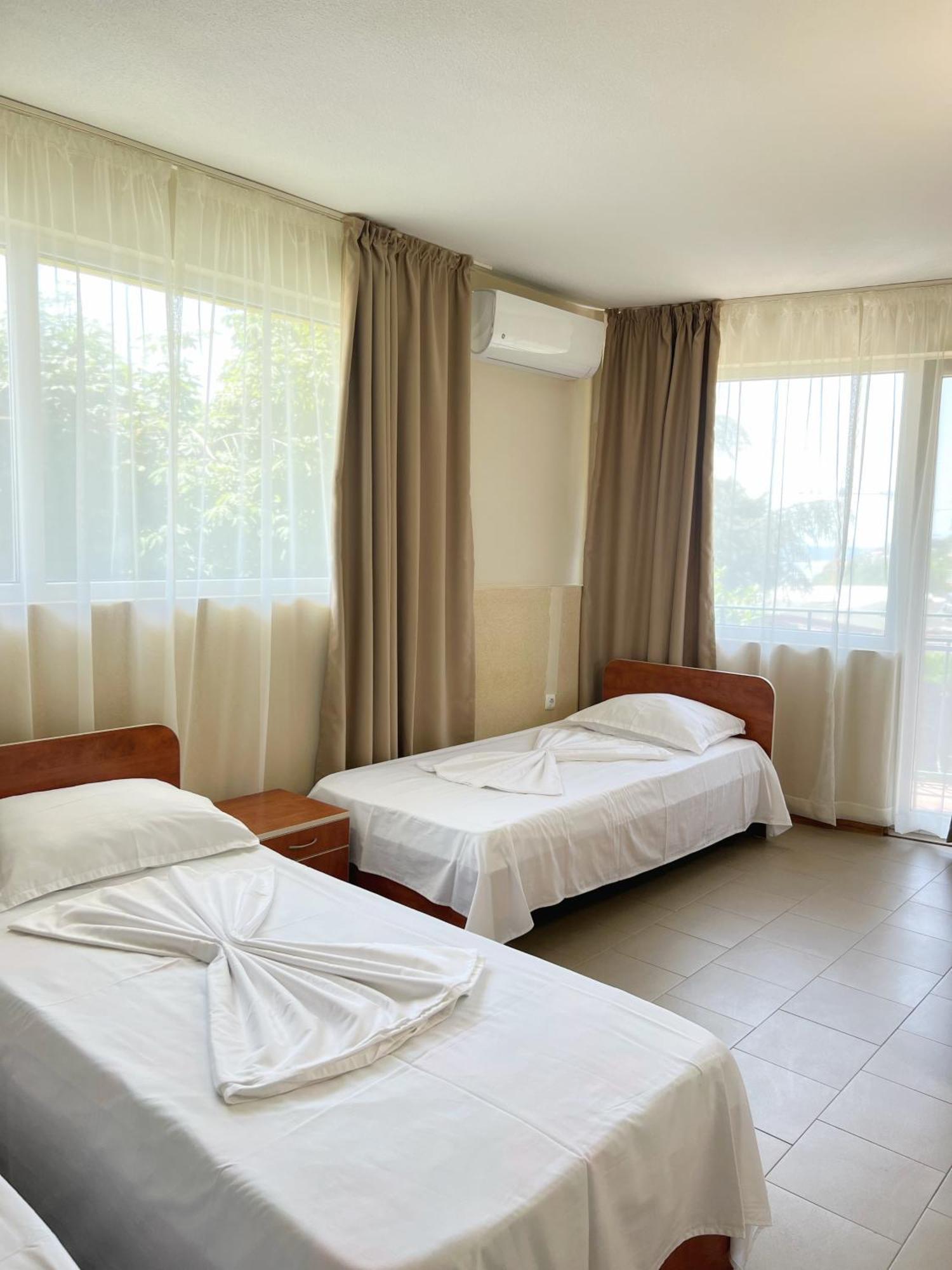 גולדן סנדס Hotel Jambo מראה חיצוני תמונה