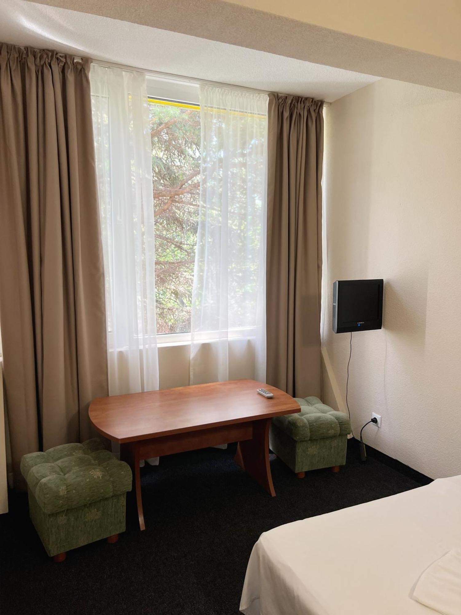 גולדן סנדס Hotel Jambo מראה חיצוני תמונה