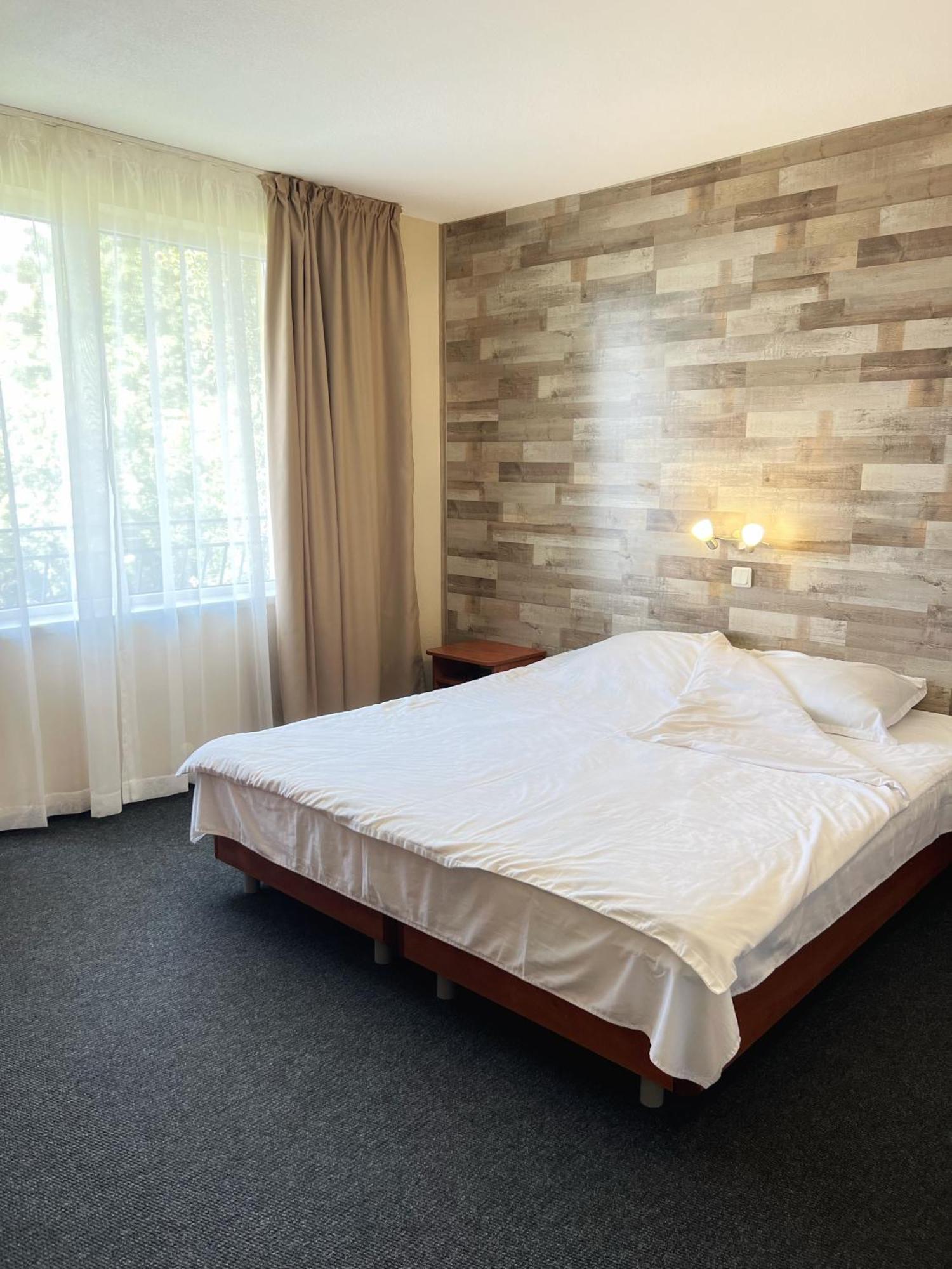 גולדן סנדס Hotel Jambo מראה חיצוני תמונה