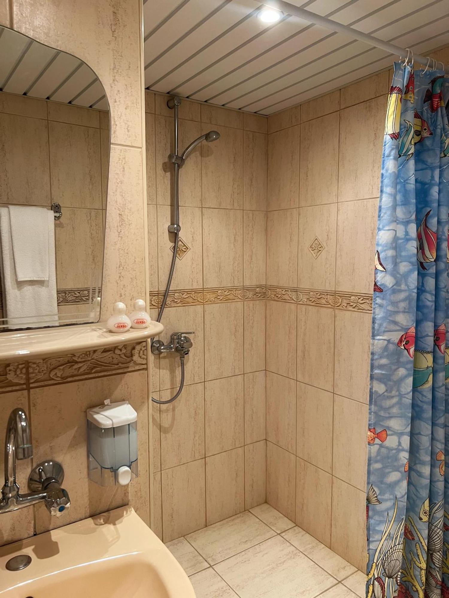 גולדן סנדס Hotel Jambo מראה חיצוני תמונה